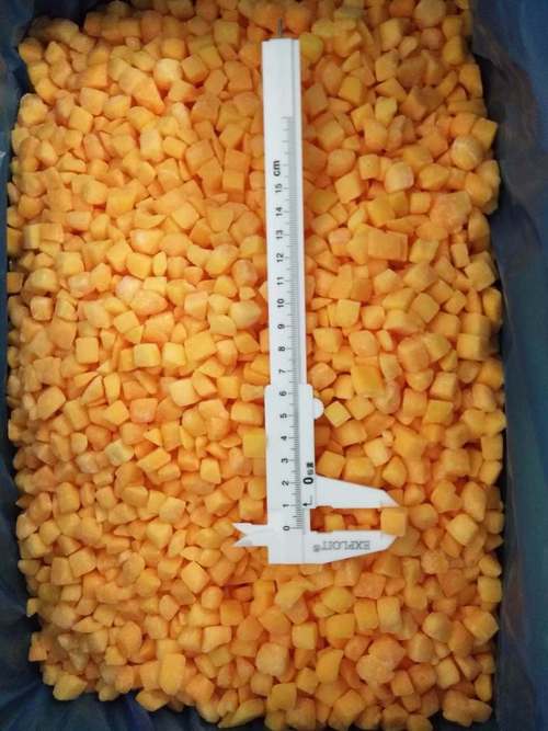 IQF ارگانیک زرد آرد آرد آرد بسته بندی شده میوه های منجمد آب پالپ کل مکعب ها و نیمه ها طعم شیرین حفظ شده 2