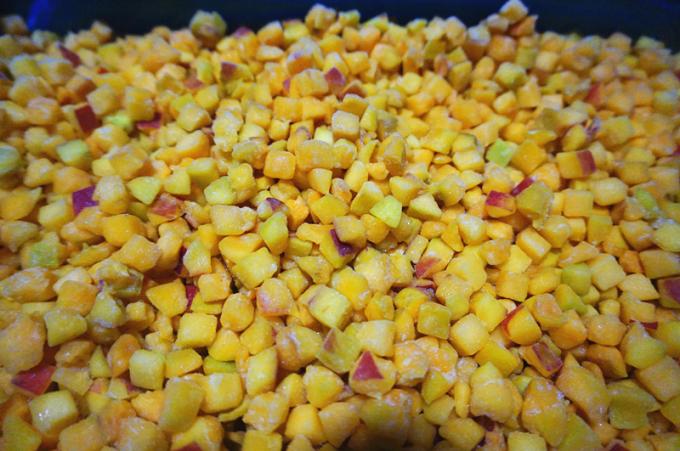 آبمیوه های فلاش یخ زده کامل با کیفیت بالا خوشمزه برای اسموتی ها کارخانه پخت و پز عرضه IQF فرآوری میوه های تازه یخ زده 3