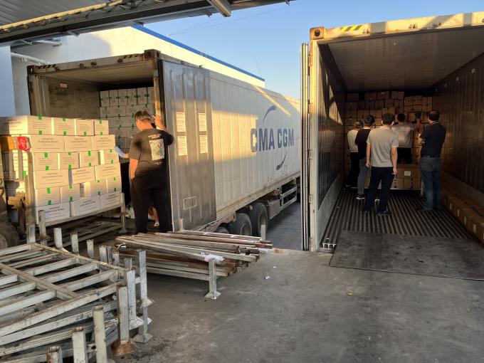 میوه های سرخ شده تازه با کیفیت بالا که با دقت انتخاب شده اند برای طعم شیرین آبمیوه ها دسر ها شاک های شیر 15