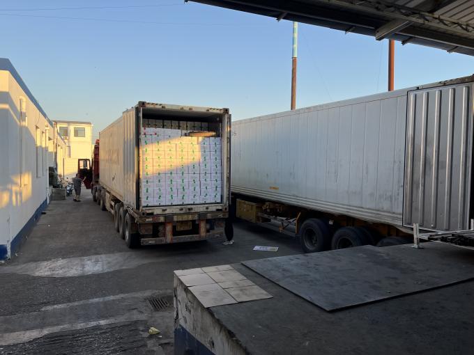 میوه های سرخ شده تازه با کیفیت بالا که با دقت انتخاب شده اند برای طعم شیرین آبمیوه ها دسر ها شاک های شیر 16